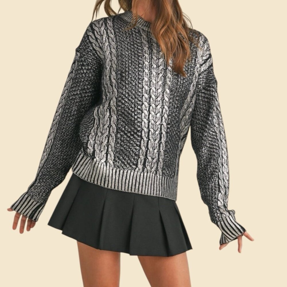 Women’s Metallic Foil Shiny Silver Black Cable Knit Sweater Size M L Round Neck